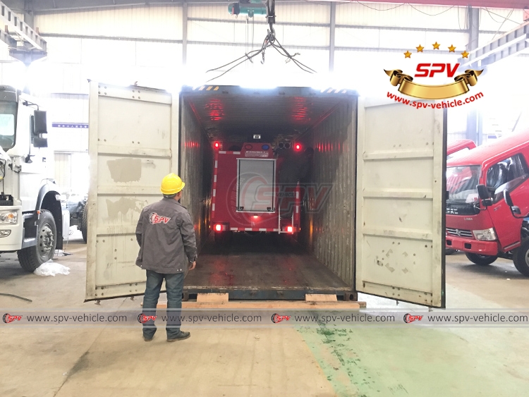 Fire Apparatus ISUZU - Loading into Container - 2 Fire Apparatus ISUZU - Loading into Container - 2